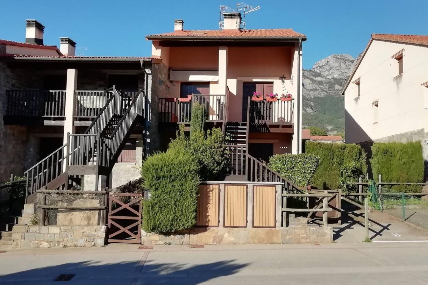 Duplex La Valle Ordesaainsa Laspuna Exterior photo